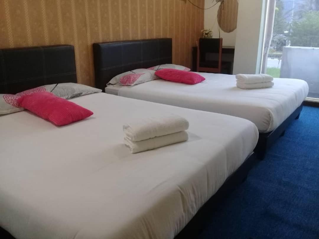 Hotel Tropicanna Pulai Point Ipoh Exterior foto